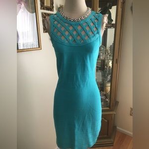 Venus sleeveless dress size L